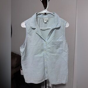 Womenโs shirt and short set.